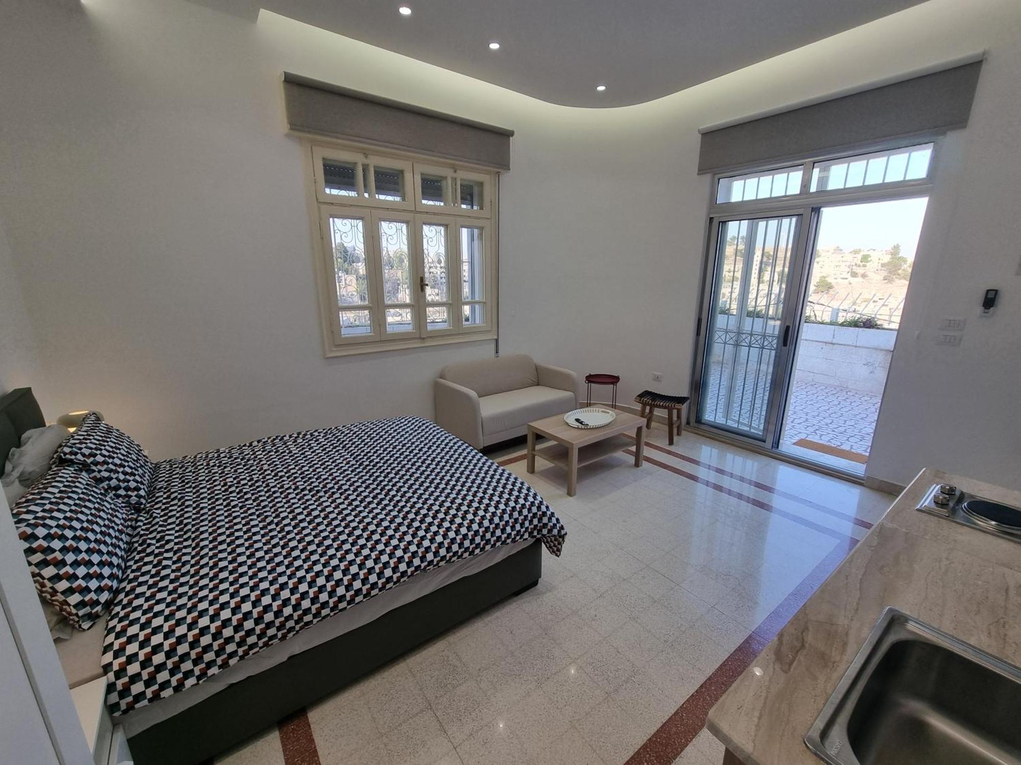 Downtown Living Boutique Apartments อัมมาน ภายนอก รูปภาพ